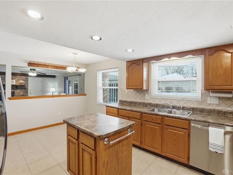 190 N Village Drive, Centerville, OH 45459 Photo 17