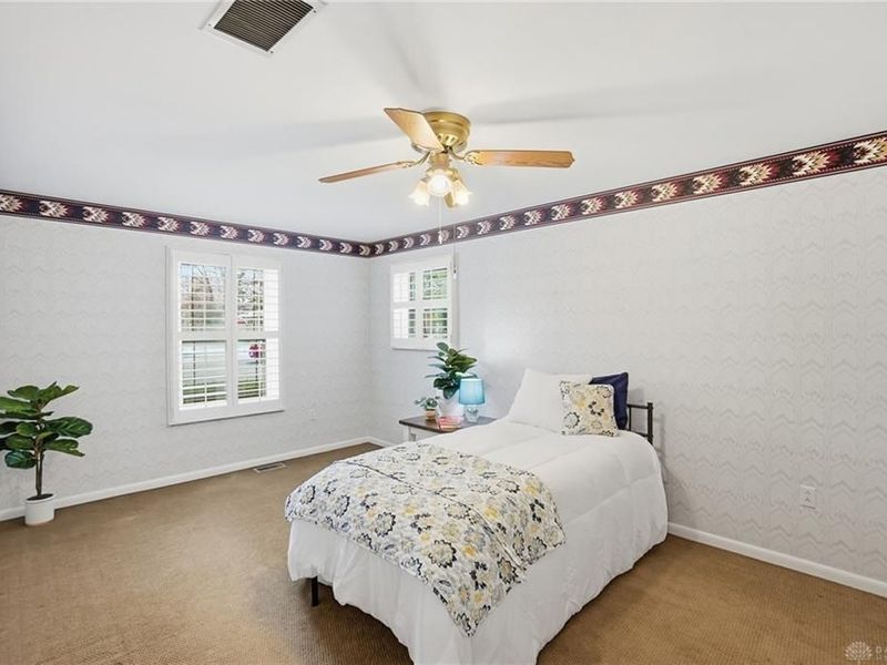 190 N Village Drive, Centerville, OH 45459 Photo 23