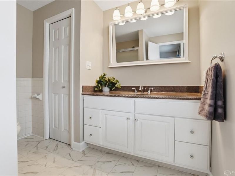 190 N Village Drive, Centerville, OH 45459 Photo 30