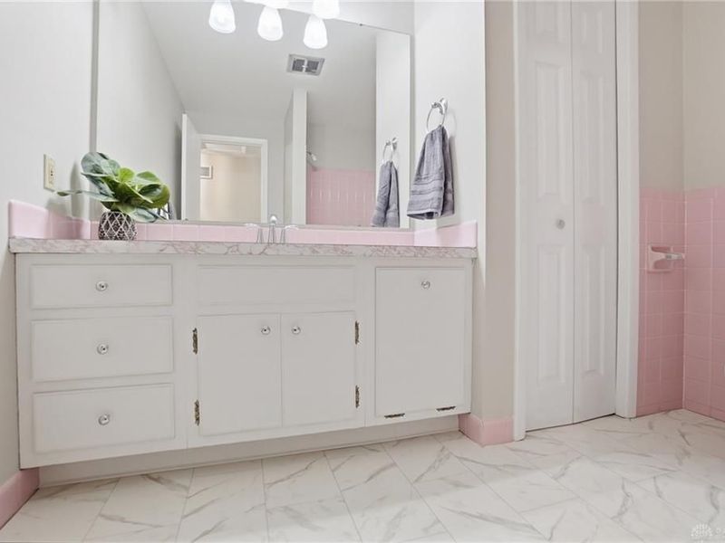 190 N Village Drive, Centerville, OH 45459 Photo 35