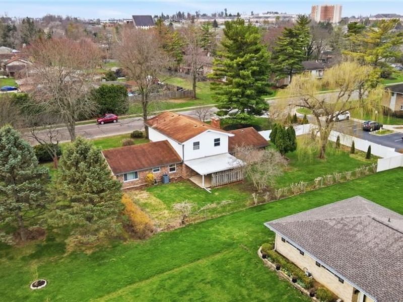 190 N Village Drive, Centerville, OH 45459 Photo 4