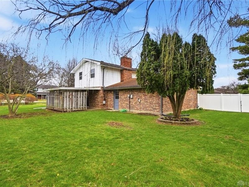 190 N Village Drive, Centerville, OH 45459 Photo 40