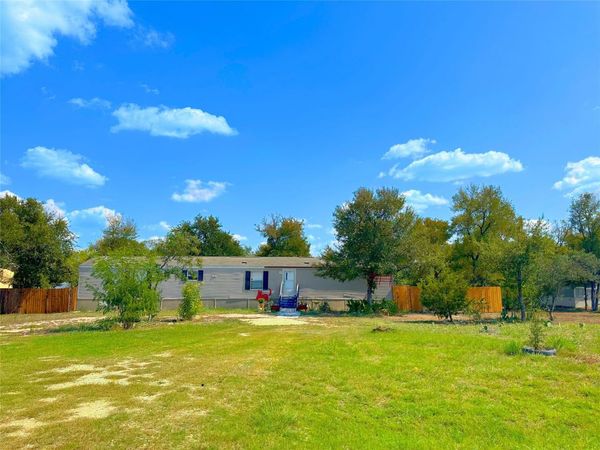 153 Tesoro WAY , Del Valle, TX 78617