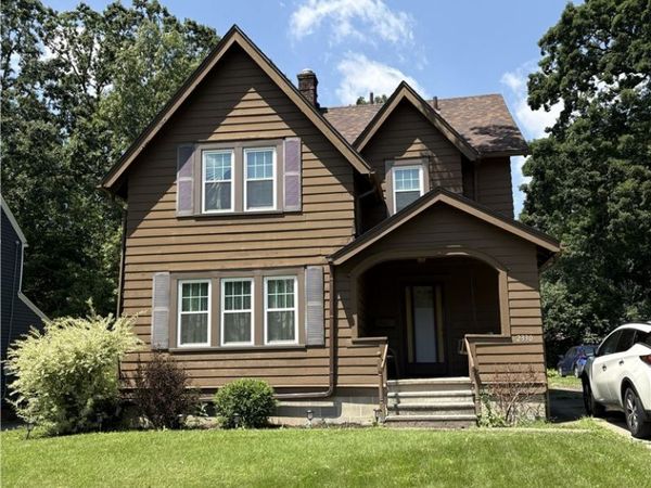 2330 16th Street , Cuyahoga Falls, OH 44223