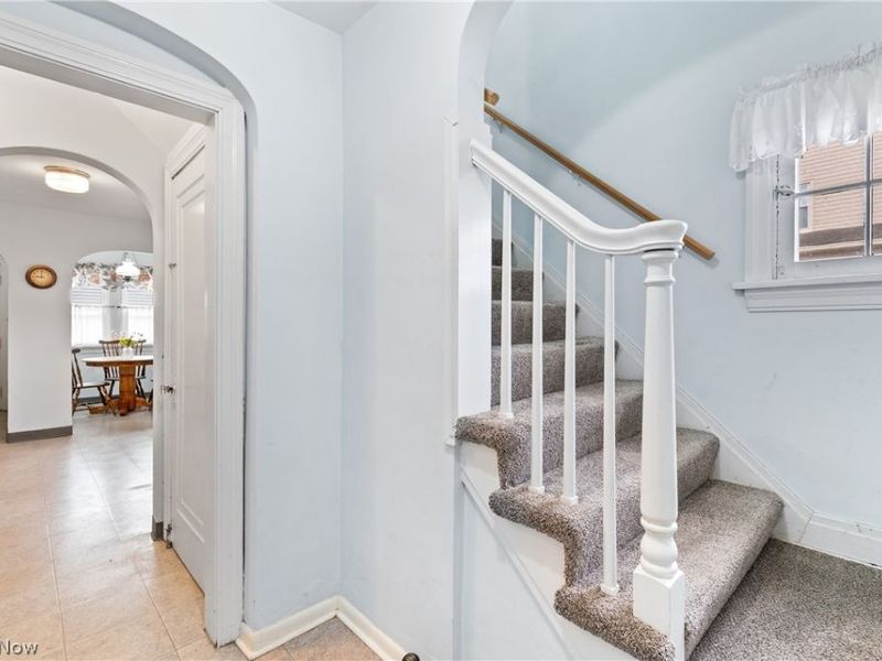 2330 16th Street, Cuyahoga Falls, OH 44223 Photo 2