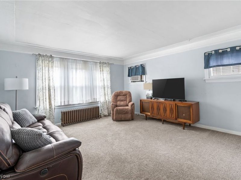 2330 16th Street, Cuyahoga Falls, OH 44223 Photo 5