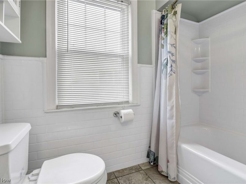 3154 W 162 Street , Cleveland, OH 44111 Photo 22