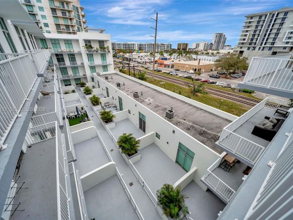 2100 Van Buren St , Unit 508, Hollywood, FL 33020