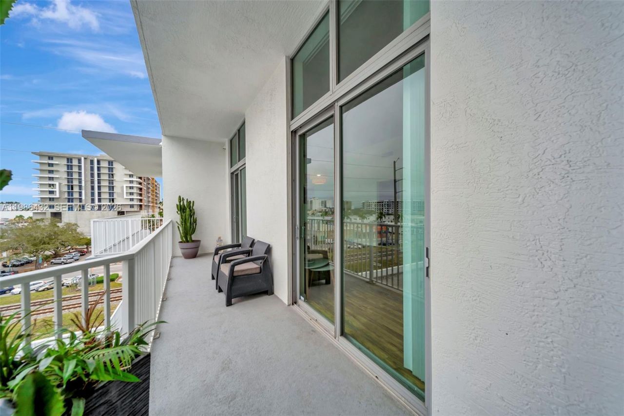 2100 Van Buren St , Unit 508, Hollywood, FL 33020 Photo