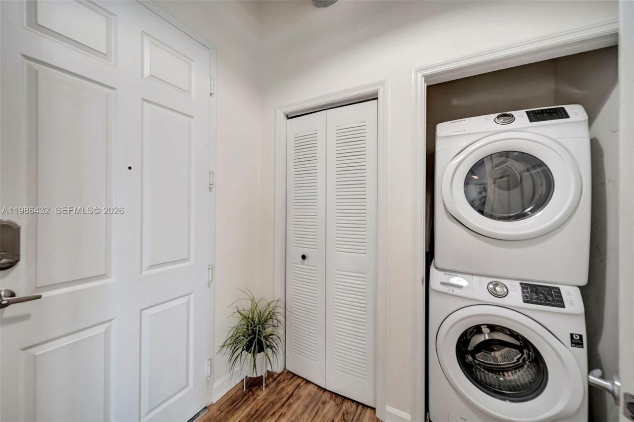 2100 Van Buren St , Unit 508, Hollywood, FL 33020 Photo