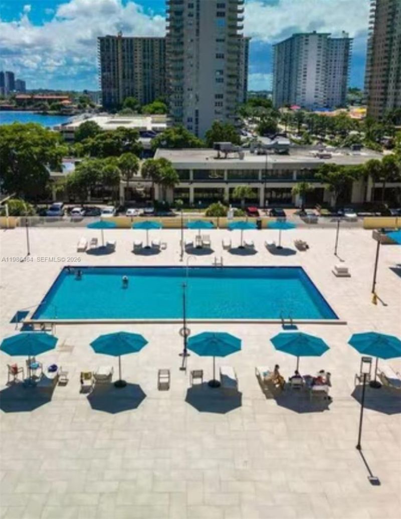230 174th St , Unit 1206, Sunny Isles Beach, FL 33160 Photo