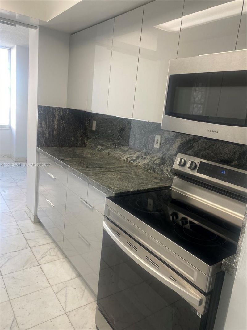 230 174th St , Unit 1206, Sunny Isles Beach, FL 33160 Photo