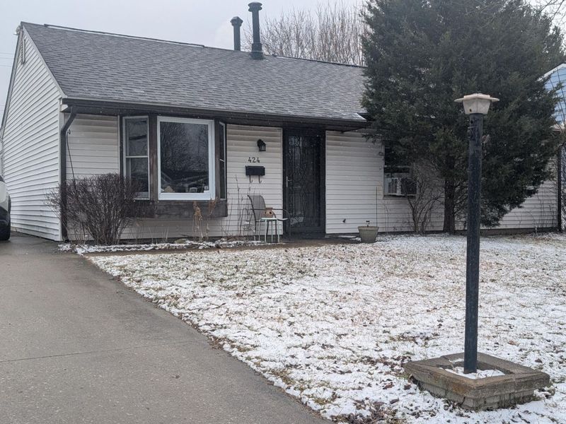 424 Lincolnshire Road , Columbus, OH 43230 Photo 1