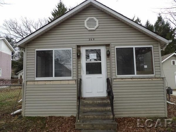 349 Greenly , Adrian, MI 49221