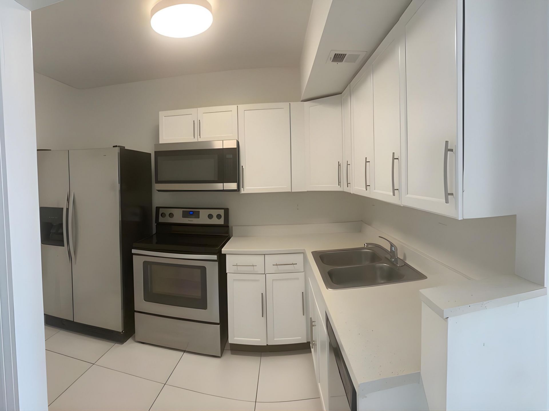 3600 NW 21st Street, Unit 406, Lauderdale Lakes, FL 33311 Photo