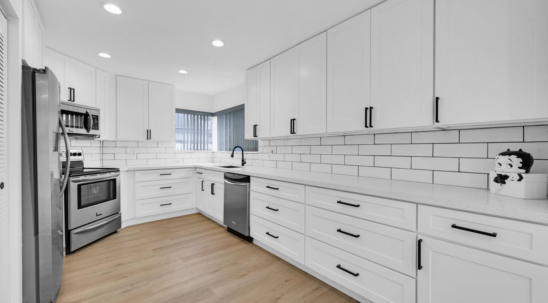 10372 SW 9th Lane, Pembroke Pines, FL 33025 Photo