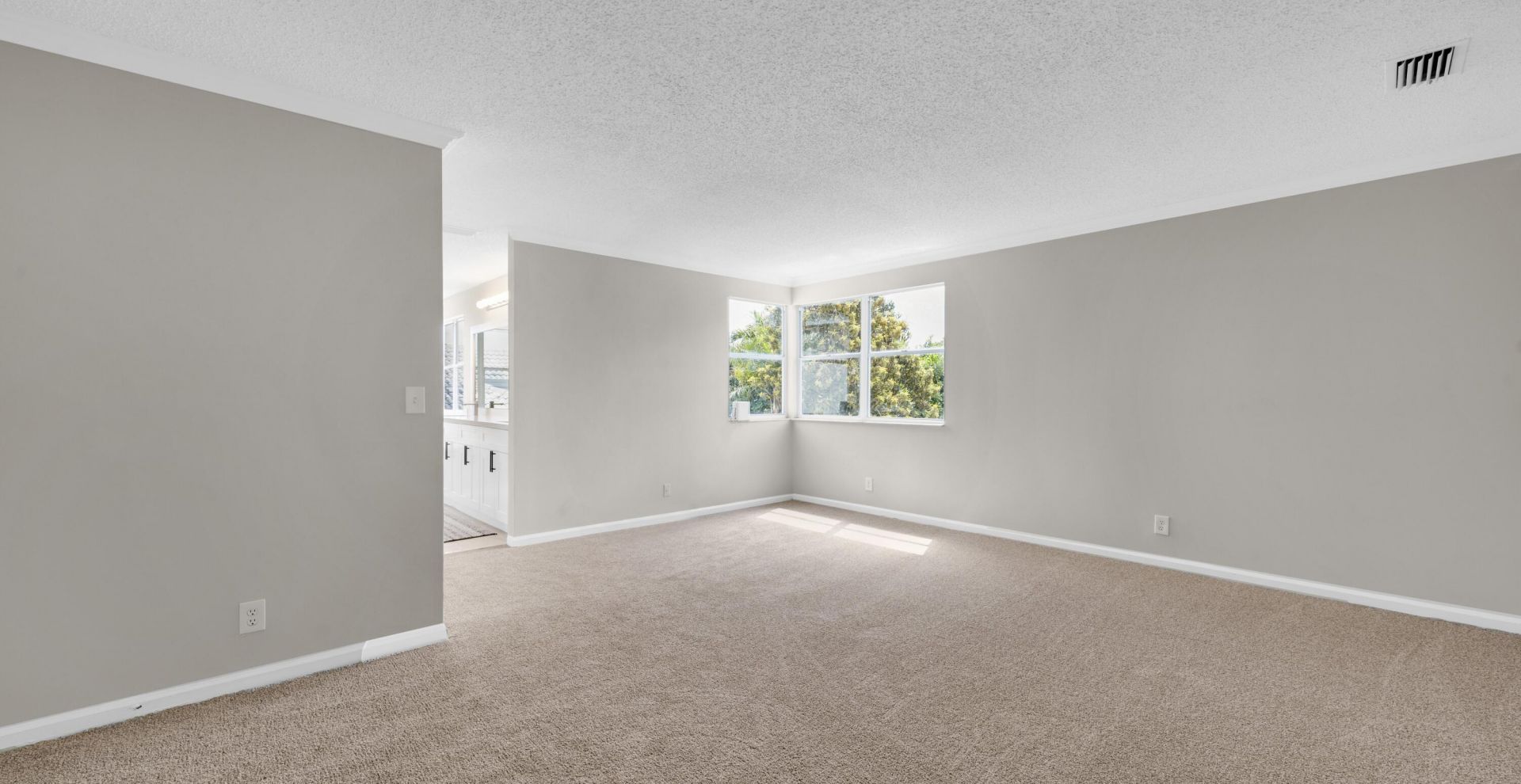 10372 SW 9th Lane, Pembroke Pines, FL 33025 Photo