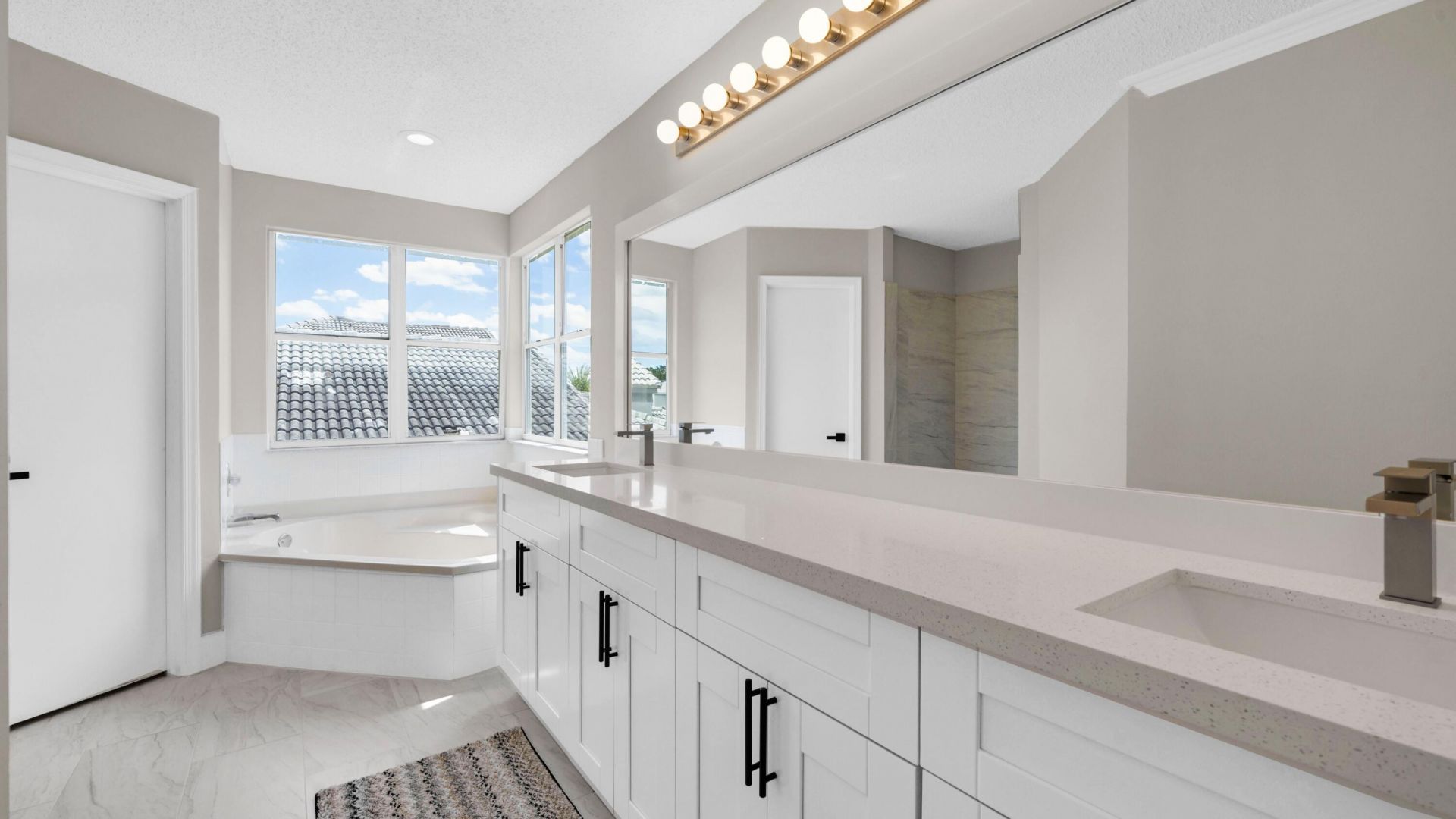 10372 SW 9th Lane, Pembroke Pines, FL 33025 Photo