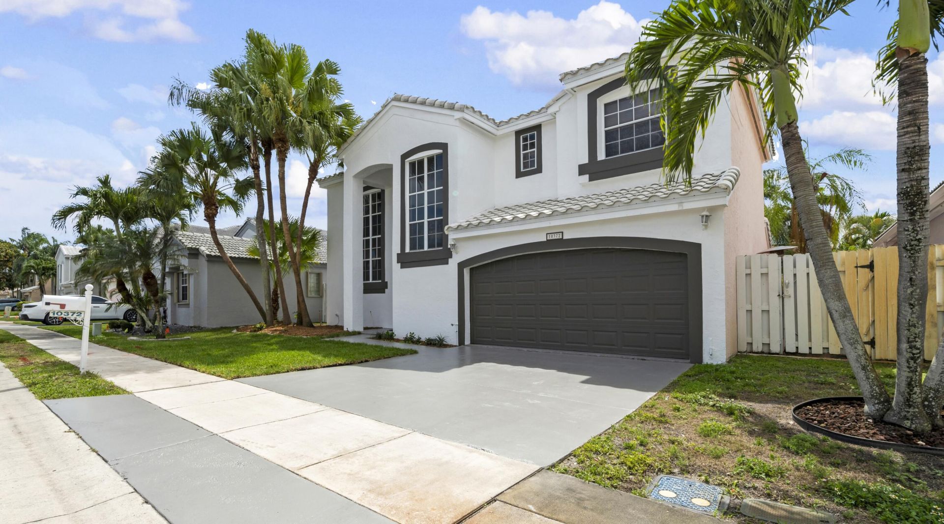 10372 SW 9th Lane, Pembroke Pines, FL 33025 Photo