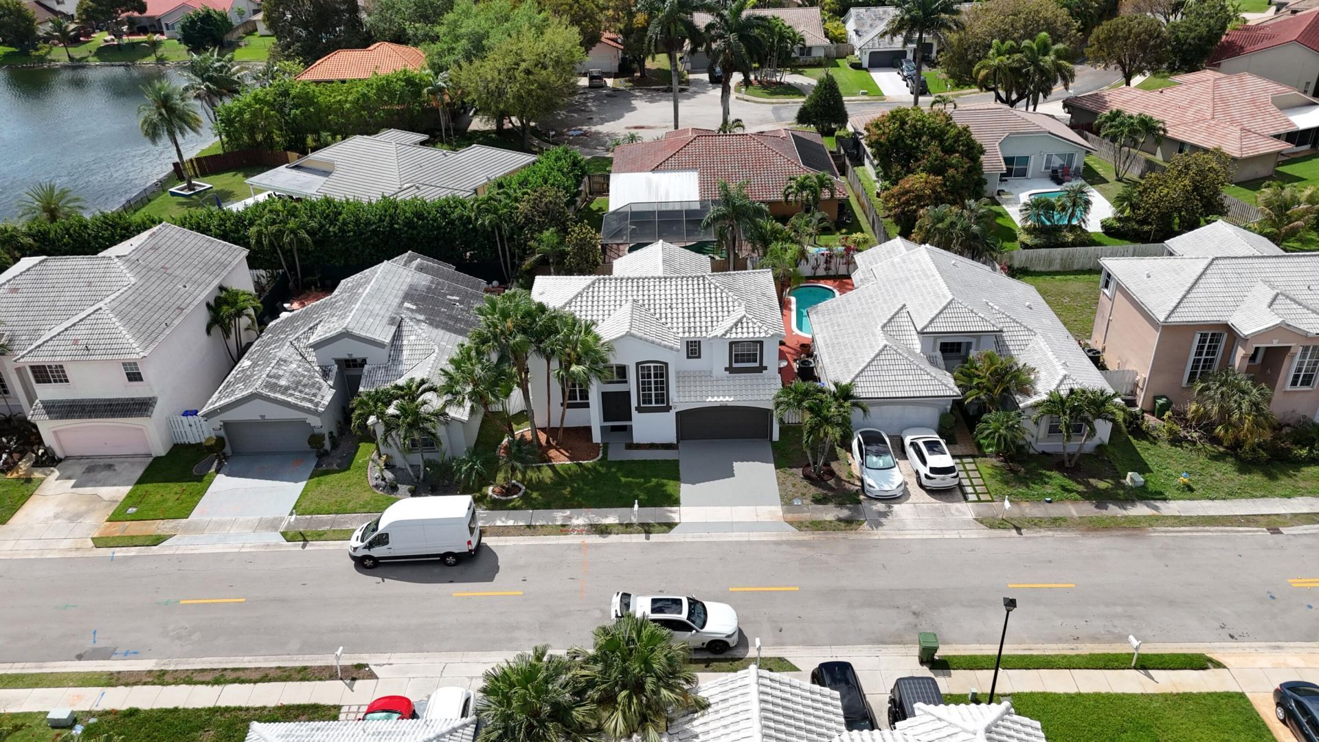 10372 SW 9th Lane, Pembroke Pines, FL 33025 Photo