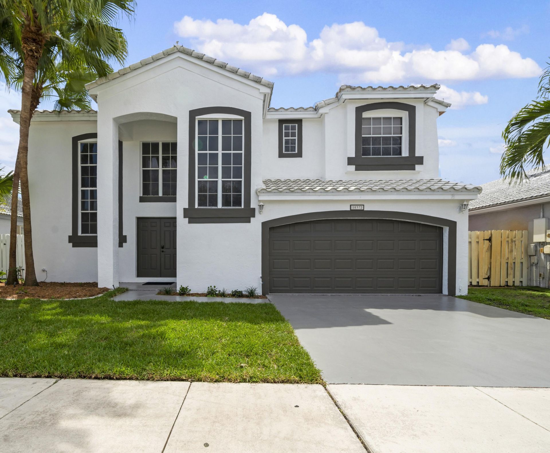 10372 SW 9th Lane, Pembroke Pines, FL 33025 Photo