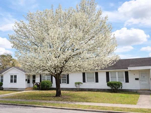 811 17th Ave., Conway, SC 29526