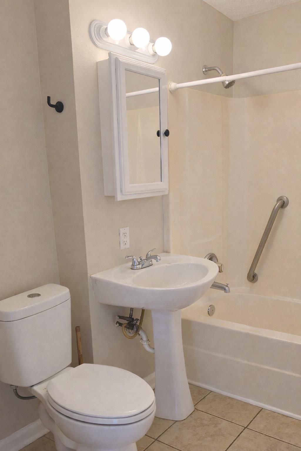 811 17th Ave. Photo 13