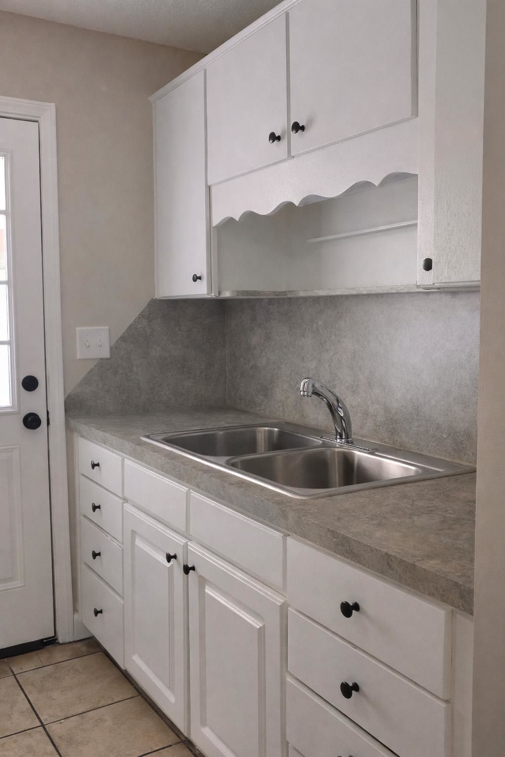 811 17th Ave. Photo 8