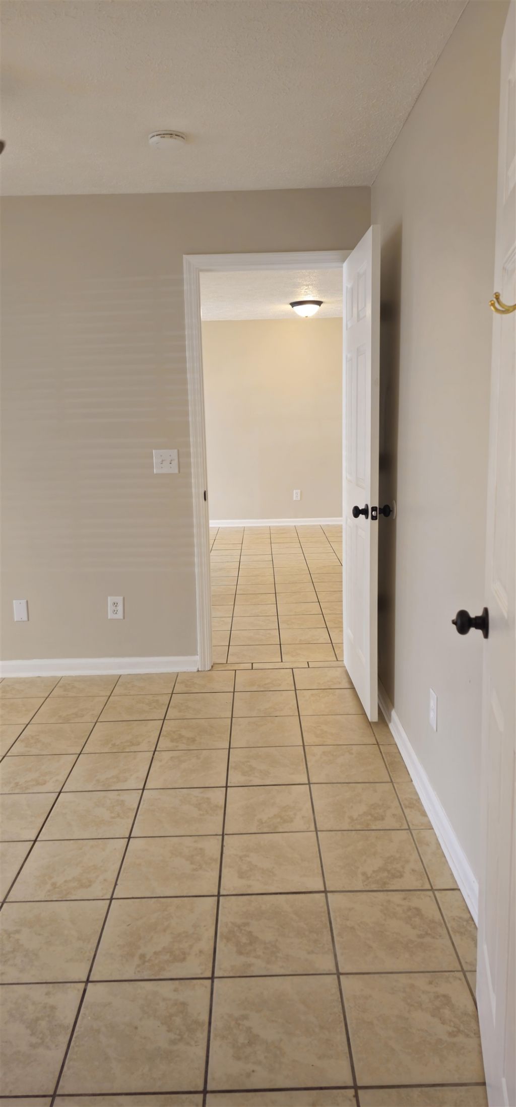 811 17th Ave. Photo 9