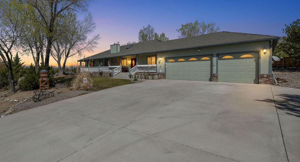 1374 Porter Drive, Minden, NV 89423 Photo