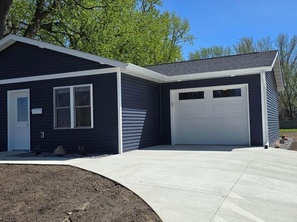 610 E 4th Street, Albert Lea, MN 56007
