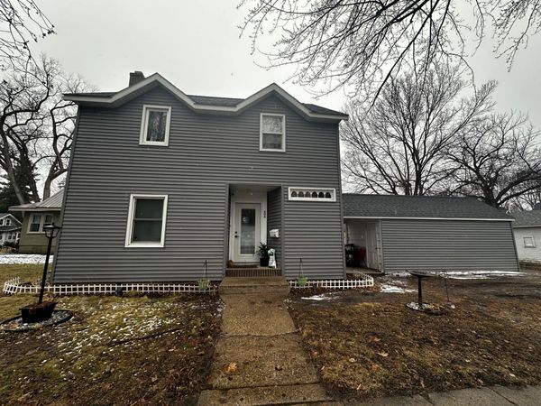 806 E Lincoln Avenue, Montevideo, MN 56265