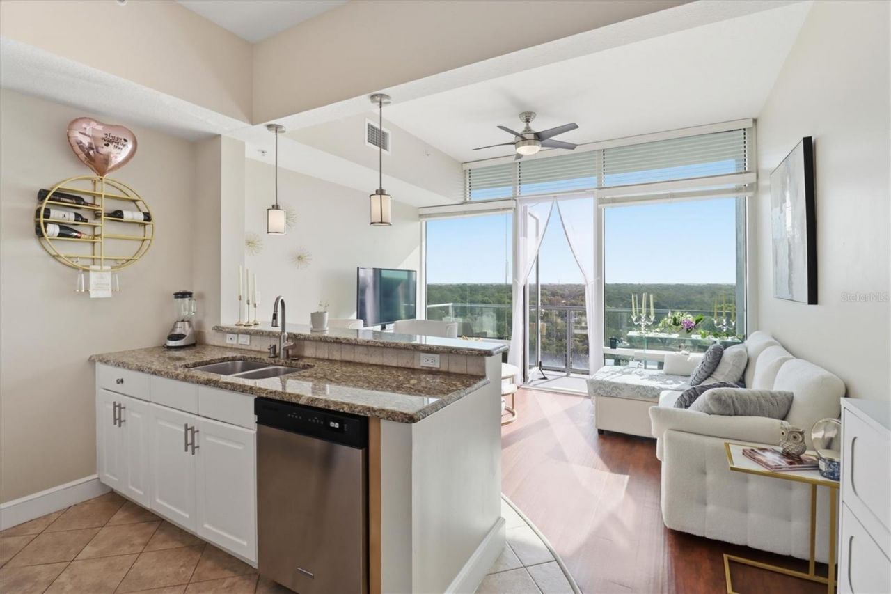 101 S Eola Drive, Unit 1104, Orlando, FL 32801 Photo