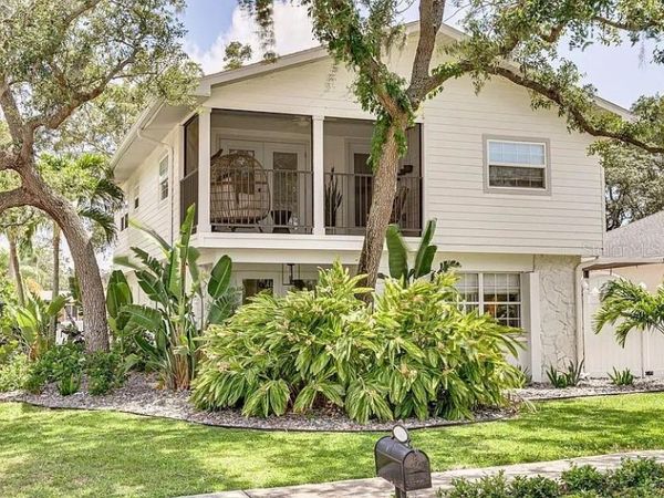 1701 SUNSET DRIVE , TARPON SPRINGS, FL 34689