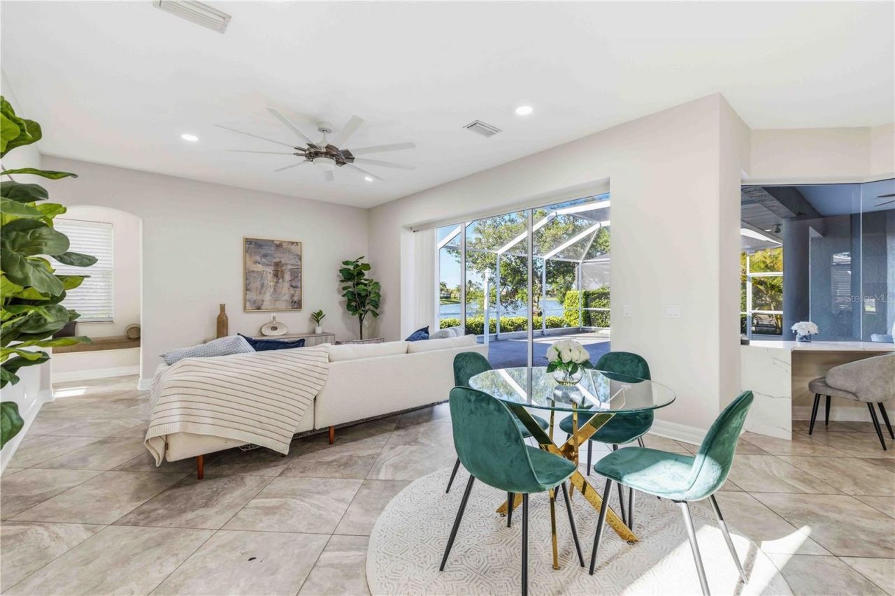 8335 Barton Farms Boulevard, Sarasota, FL 34240 Photo