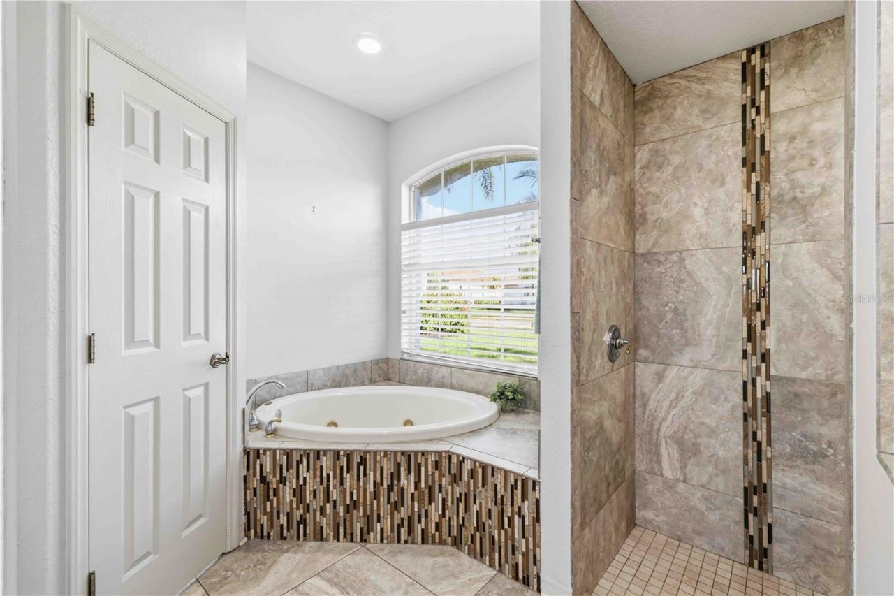8335 Barton Farms Boulevard, Sarasota, FL 34240 Photo