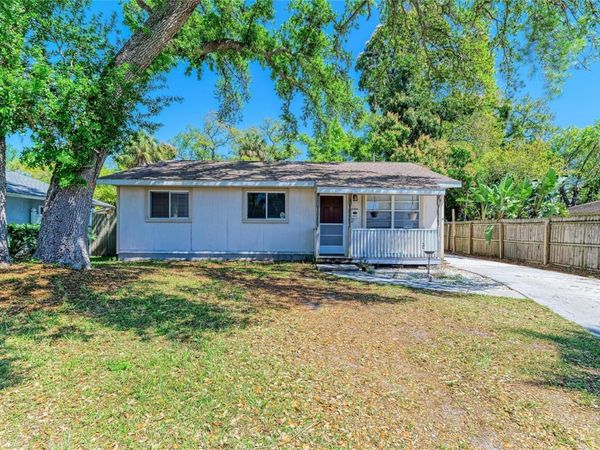 2015 22ND STREET W, BRADENTON, FL 34205