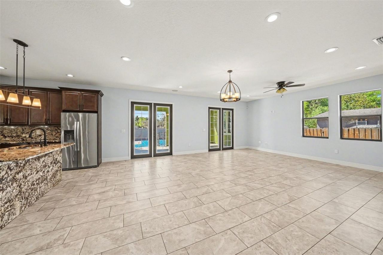 7110 N Taliaferro Avenue, Tampa, FL 33604 Photo