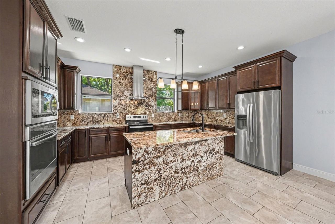 7110 N Taliaferro Avenue, Tampa, FL 33604 Photo