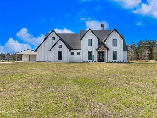 1827 Gravel Point Road , Frierson, LA 71027