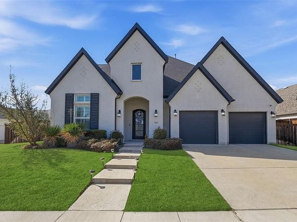 2016 Roundtree Circle E, Fort Worth, TX 76008