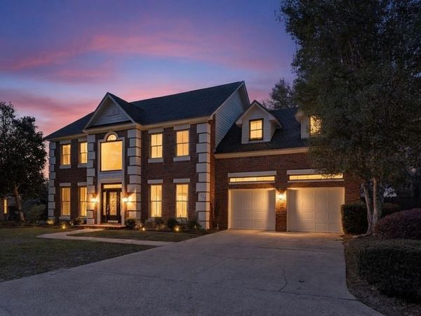 3327 Berkshire Ct, Pensacola, FL 32504