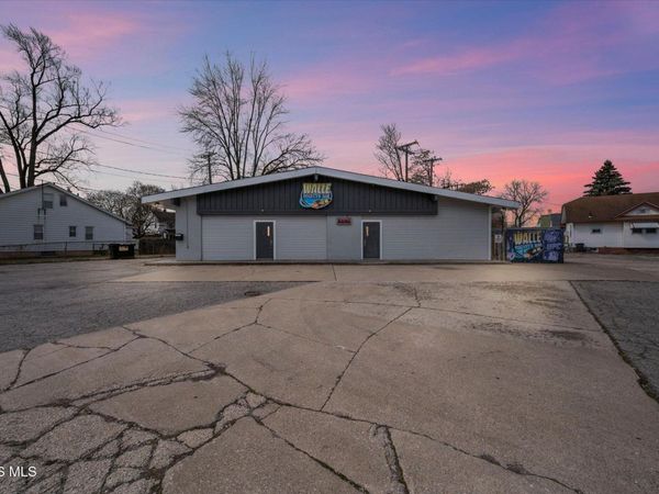 1901 W Sylvania Avenue , Toledo, OH 43613