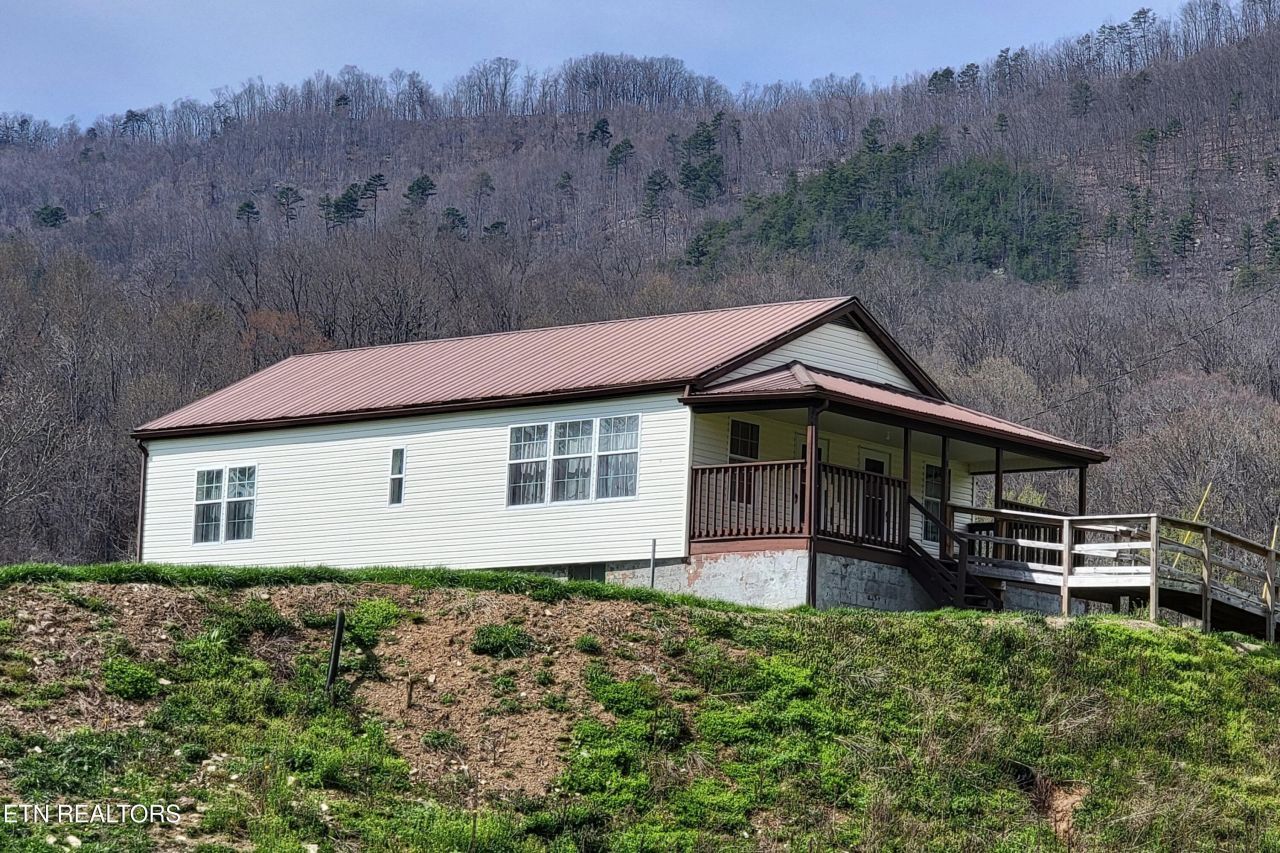 183 Rough House Hollow Rd, Mooresburg, TN 37811 Main Photo
