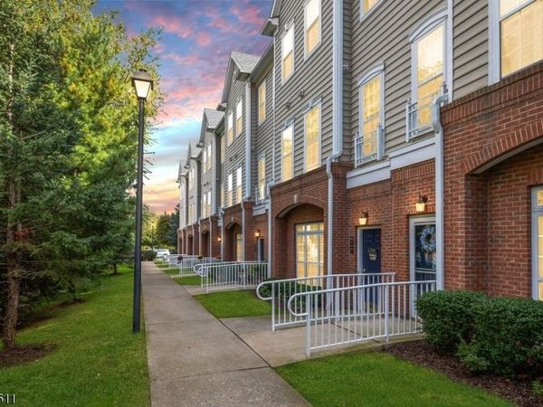 509 Deluca Rd, Belleville, NJ 07109