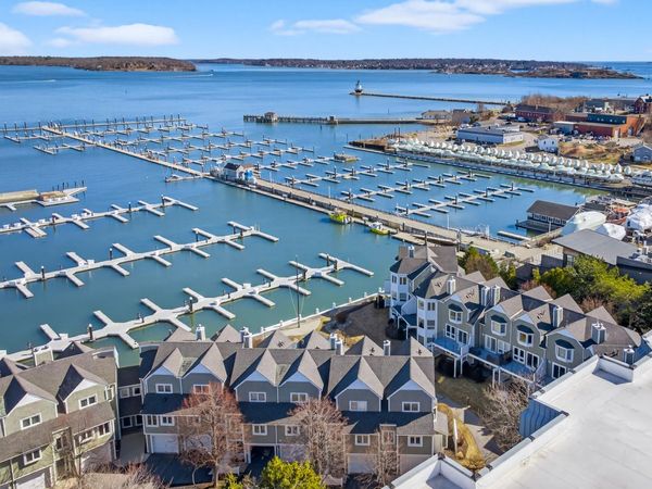 148 Breakwater Drive, Unit 11, South Portland, ME 04106