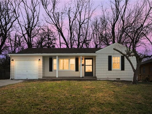 8809 E 73rd Street, Raytown, MO 64133