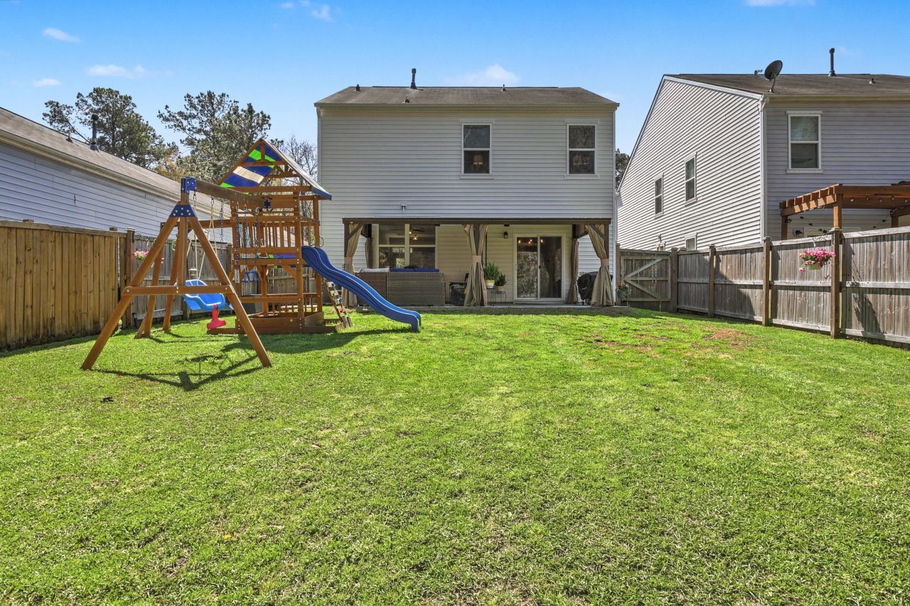 9786 Seed Street Photo 22