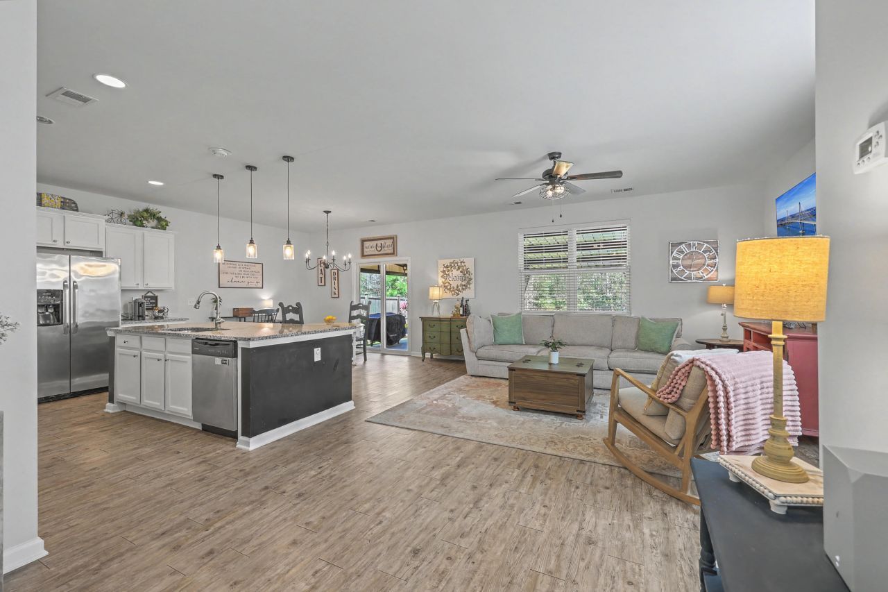 9786 Seed Street Photo 4