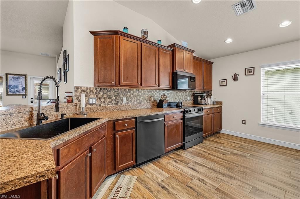 27067 Brook Forest Rd, Punta Gorda, FL 33950 Photo